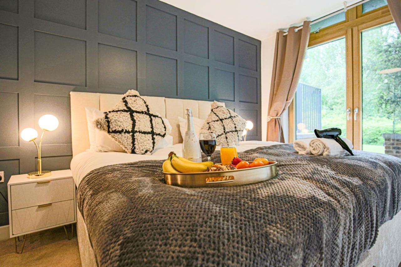 Campbell Park Apartment - City Centre - Free Parking, Balcony, Super-Fast Wifi And Smart Tv With Netflix By Yoko Property Мілтон-Кінз Екстер'єр фото